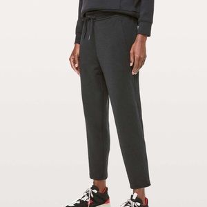 Lululemon City Sleek Sweatpant 24”
